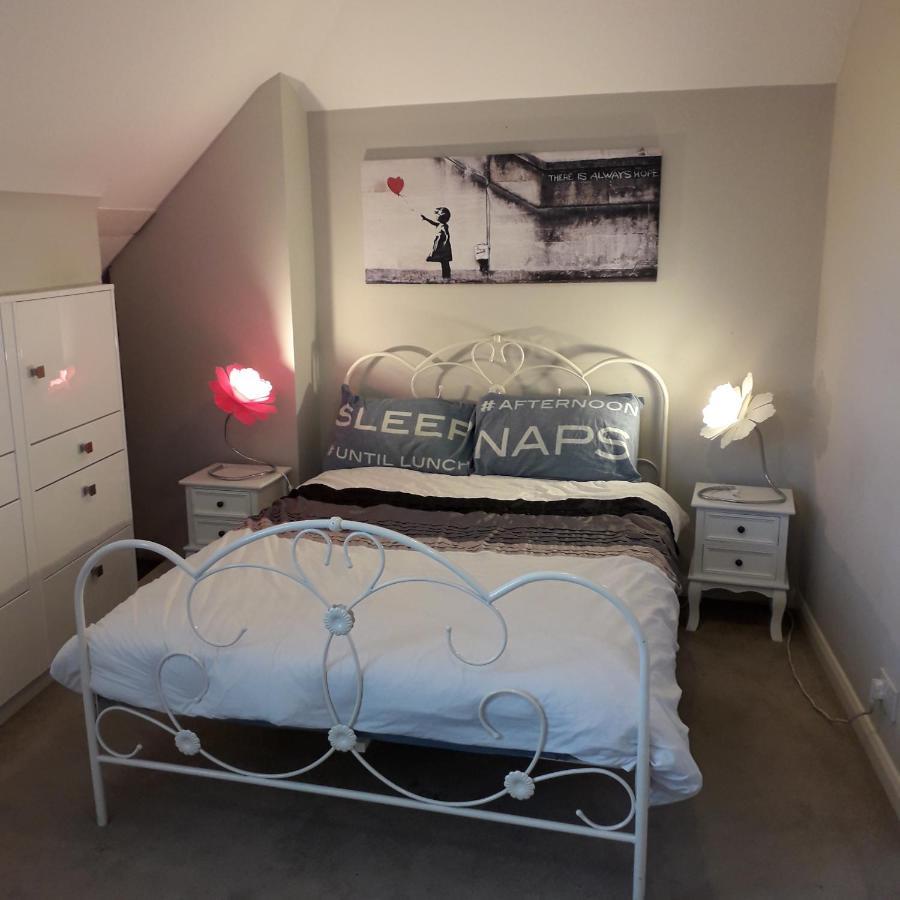 Street Artist Bed and Breakfast Romford Exterior foto