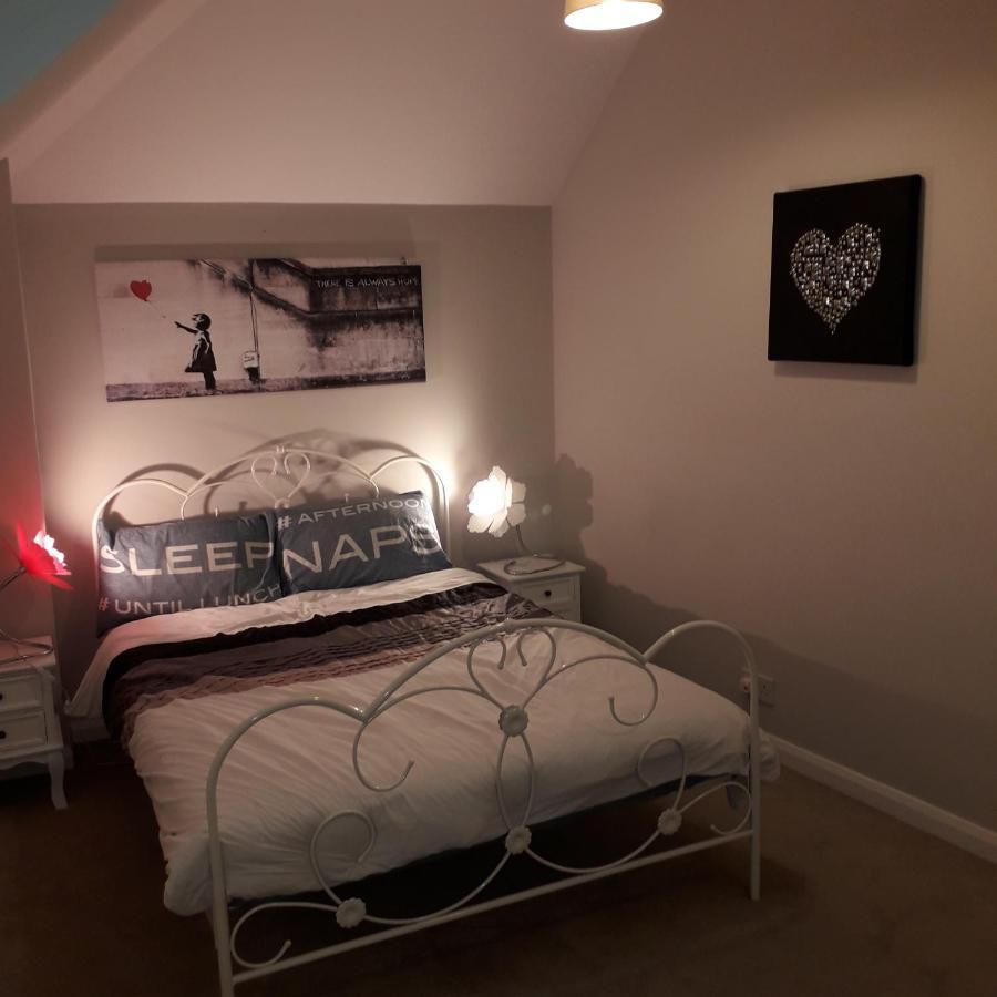 Street Artist Bed and Breakfast Romford Exterior foto